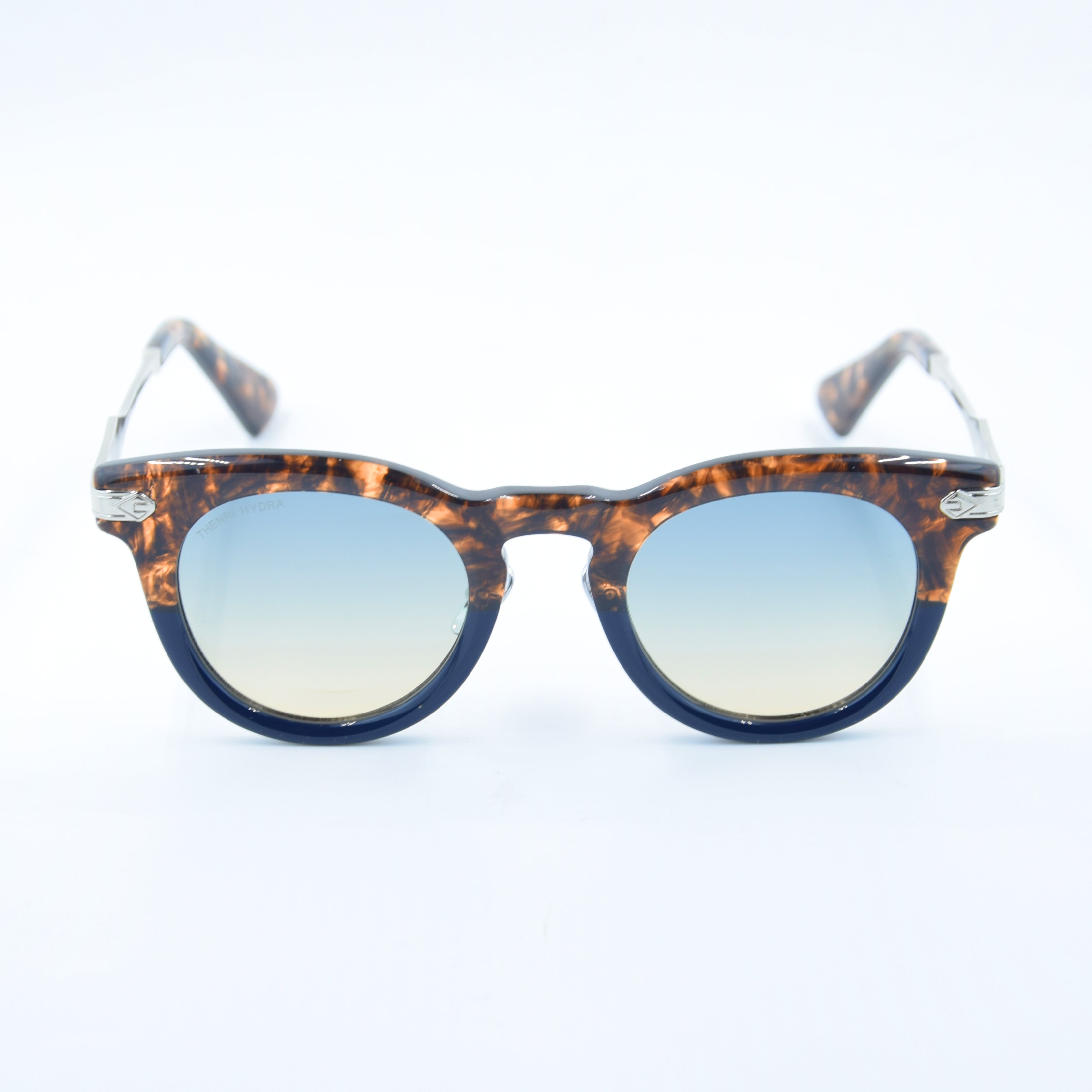 SOLAIRE: Thenri Carbon 1 of 199 002