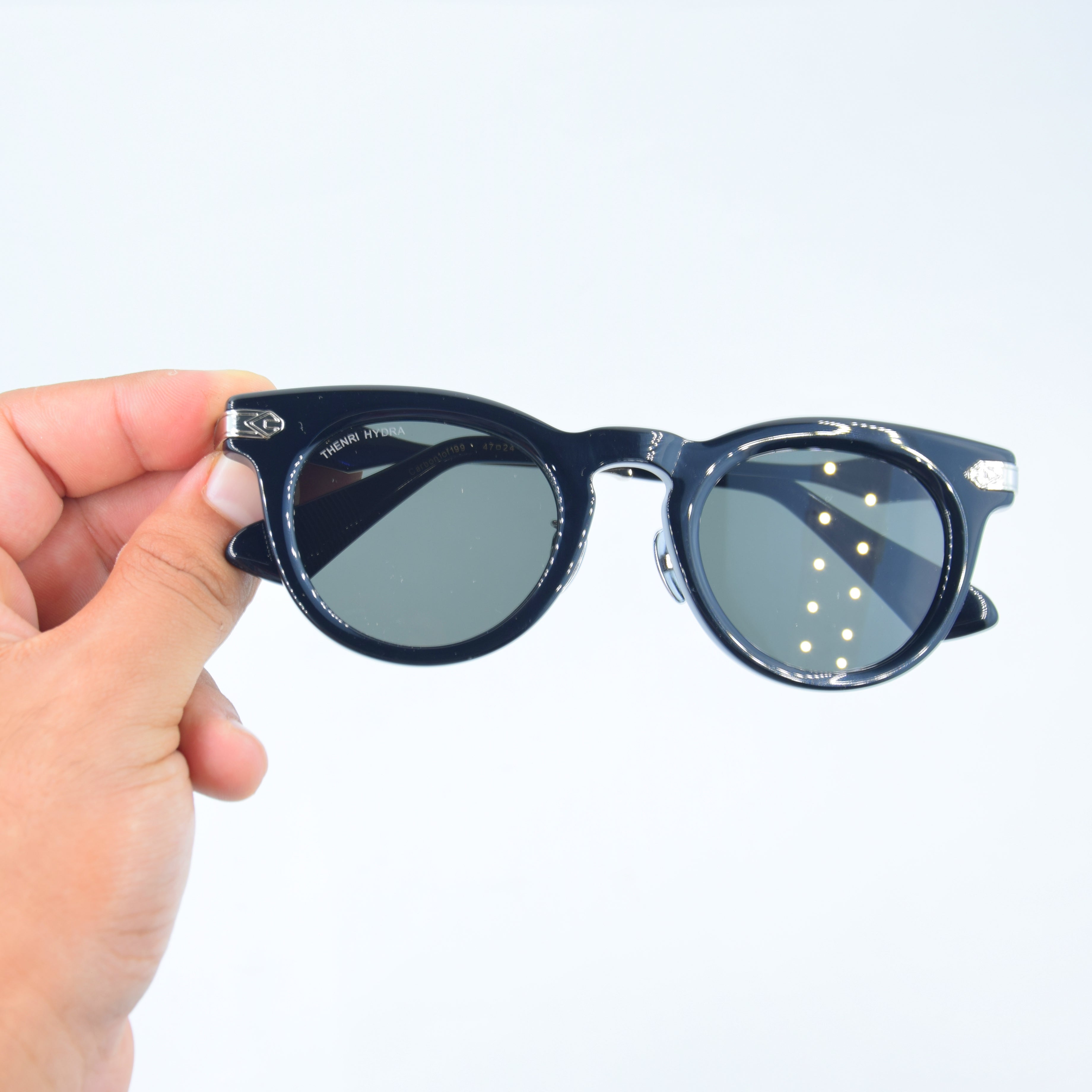 SOLAIRE: Thenri Carbon 1 of 199 003