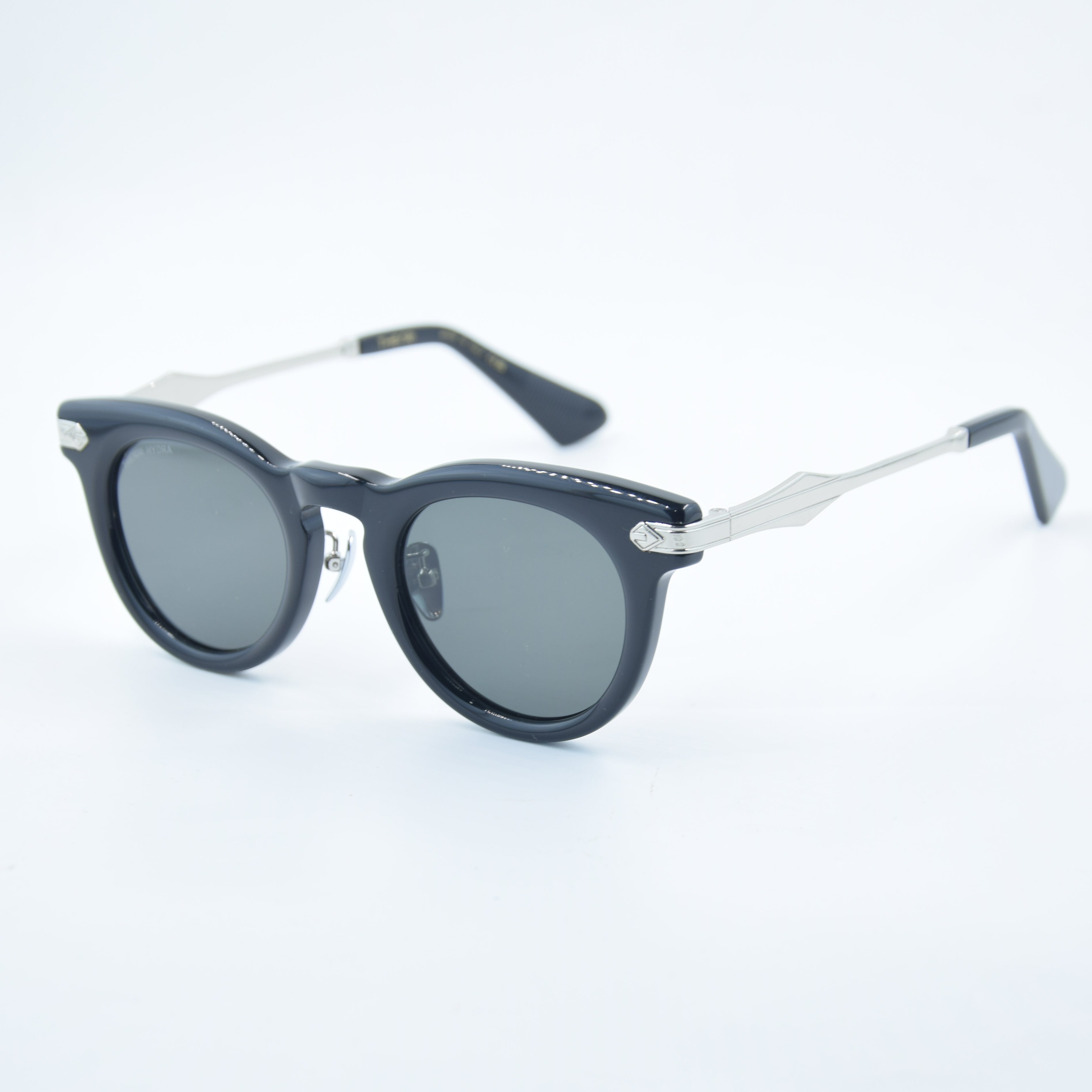 SOLAIRE: Thenri Carbon 1 of 199 003